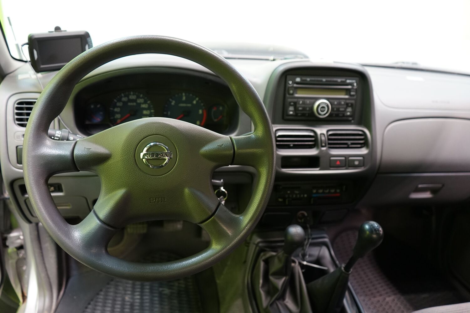 Nissan NP300 vaihtoauto