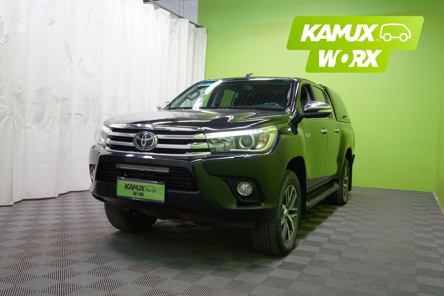 Toyota Hilux vaihtoauto