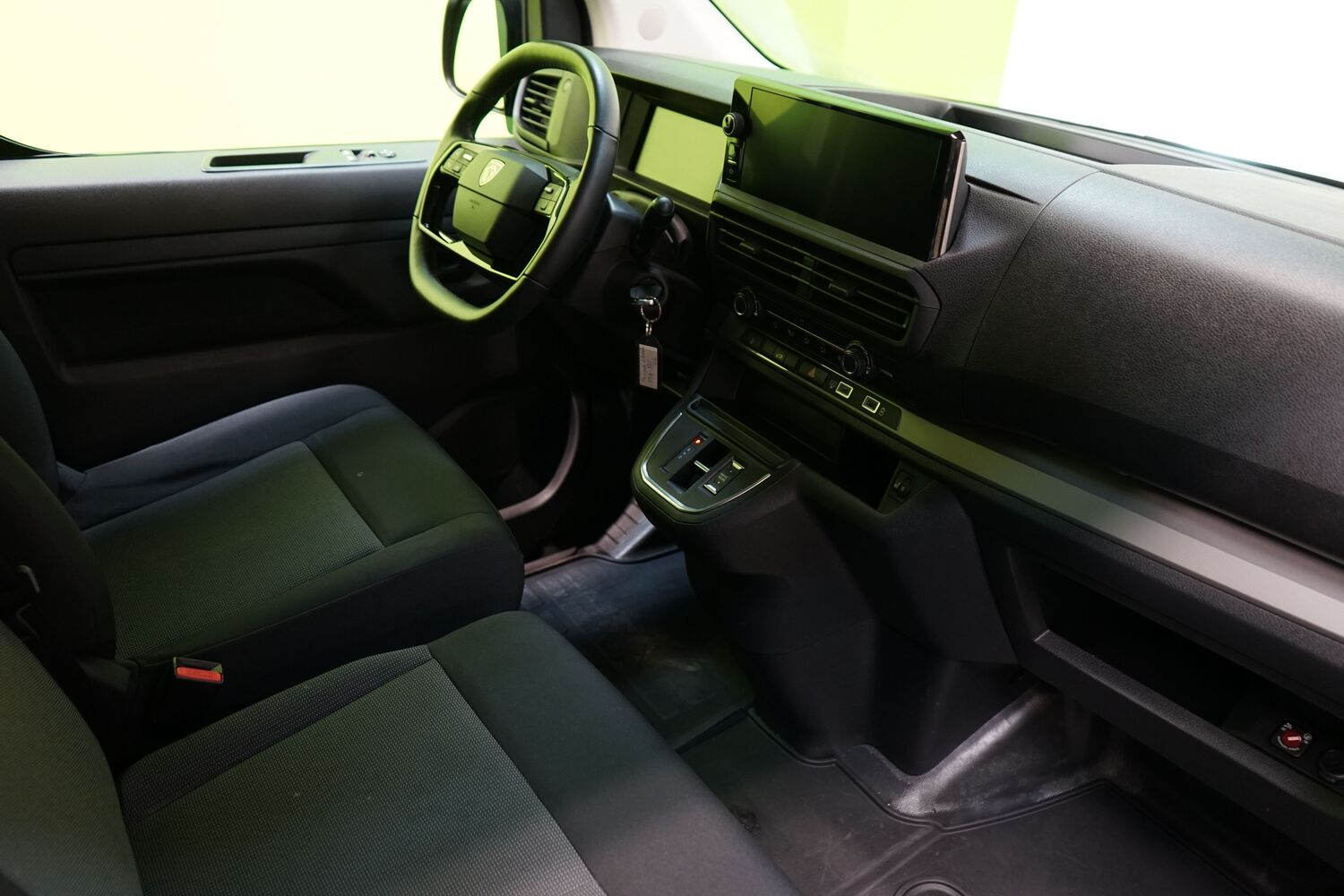 Peugeot e-Expert vaihtoauto