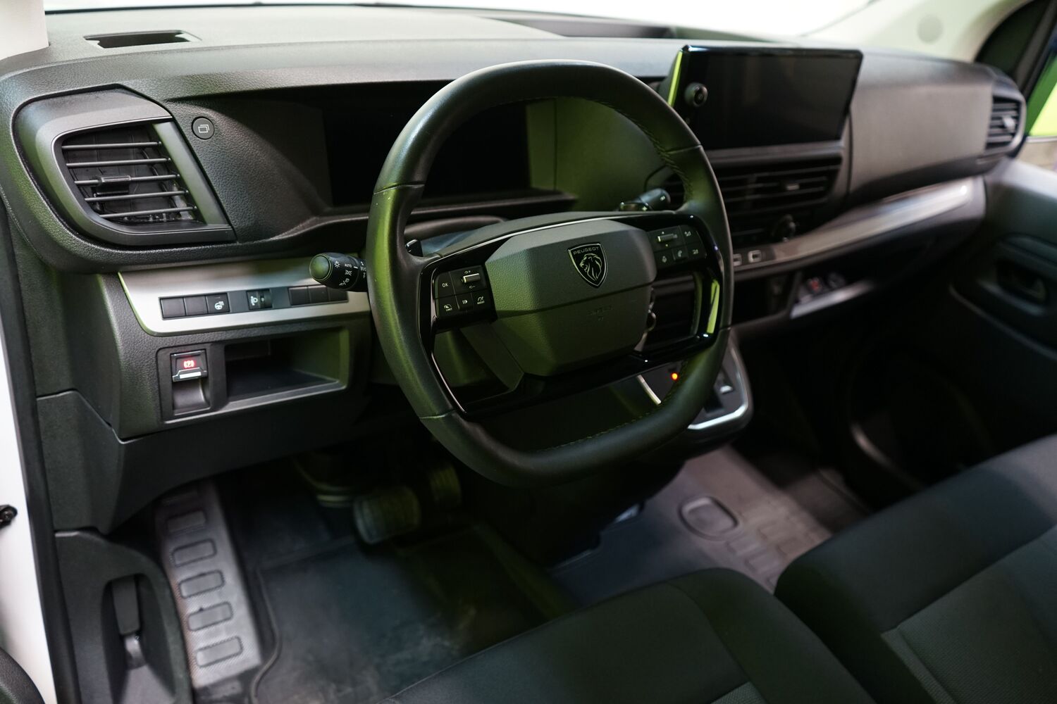 Peugeot e-Expert vaihtoauto