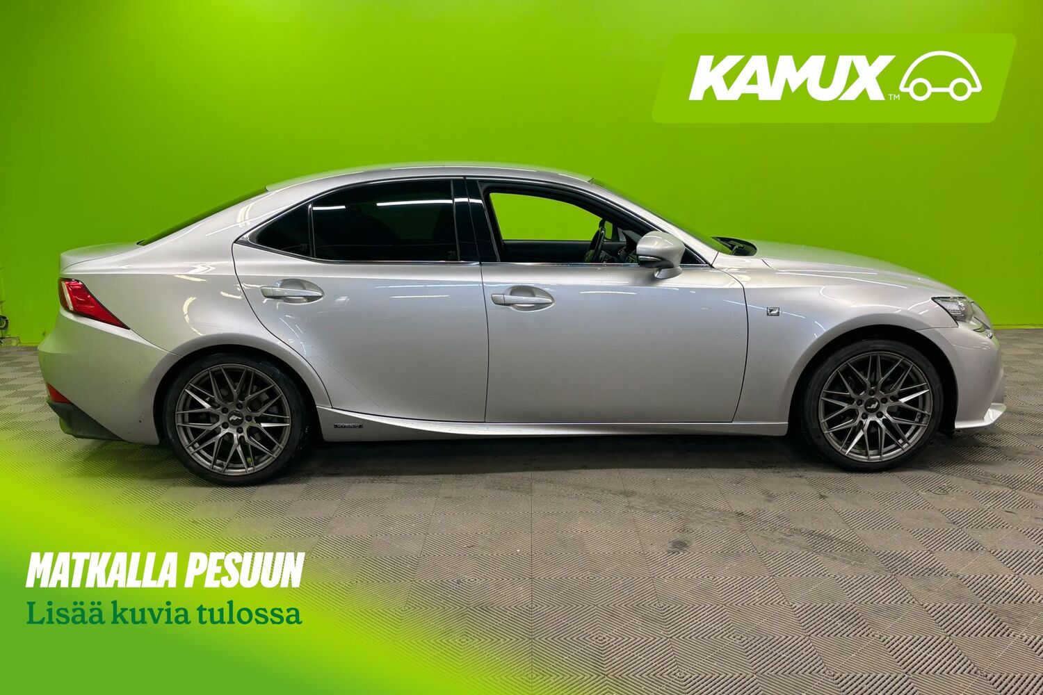 Lexus IS vaihtoauto
