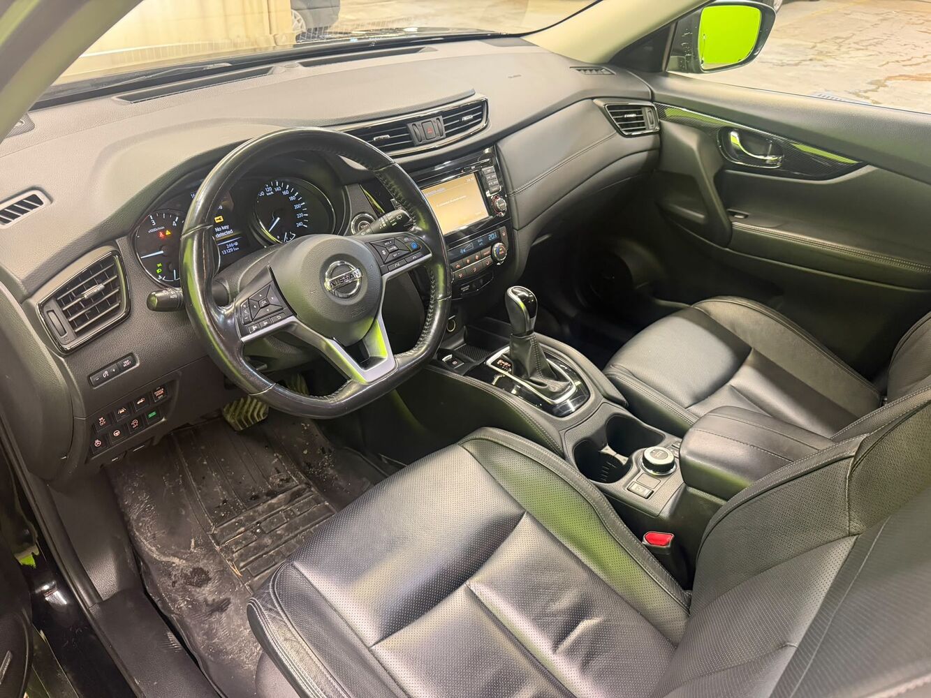 Nissan X-Trail vaihtoauto
