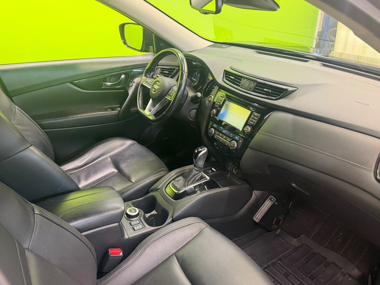 Nissan X-Trail vaihtoauto