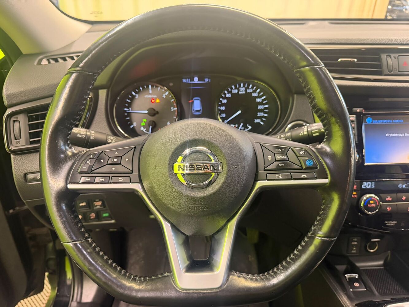 Nissan X-Trail vaihtoauto