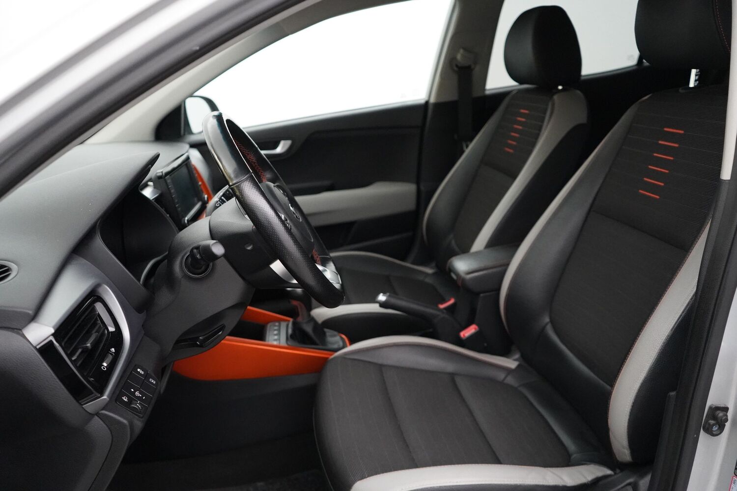 Kia Stonic vaihtoauto