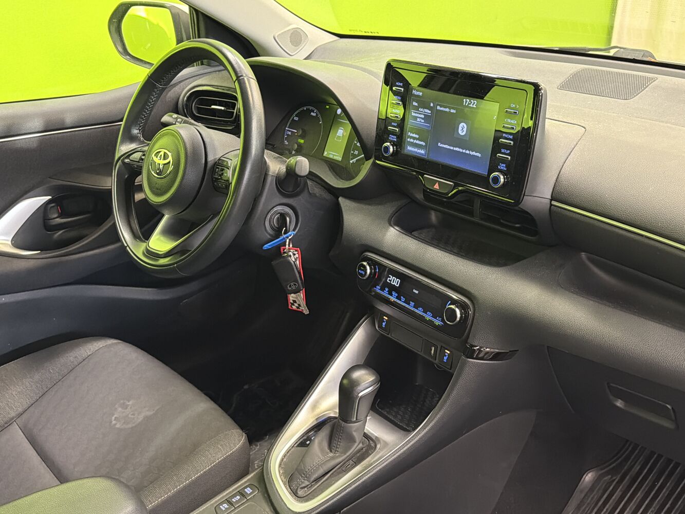 Toyota Yaris vaihtoauto