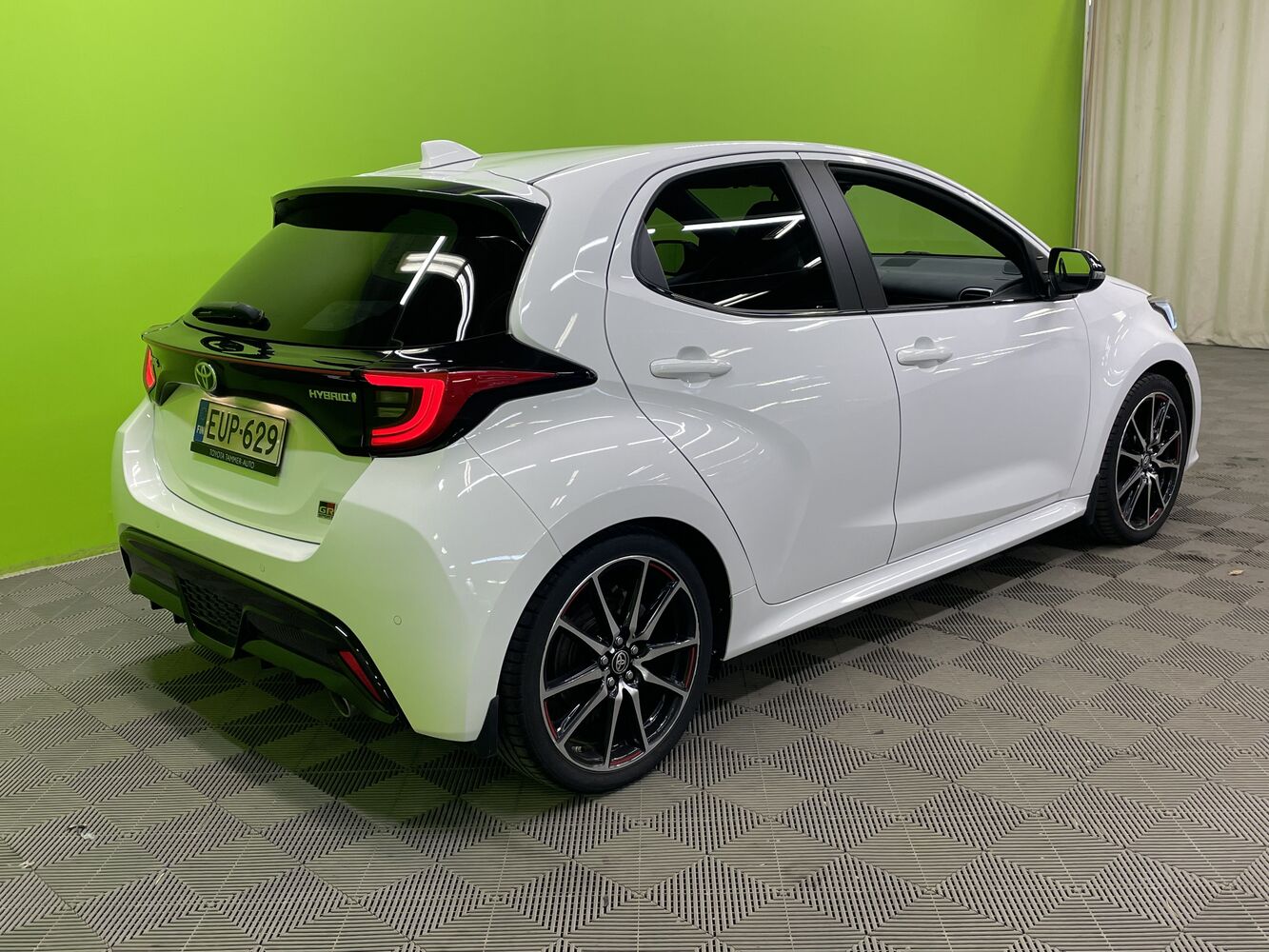 Toyota Yaris vaihtoauto