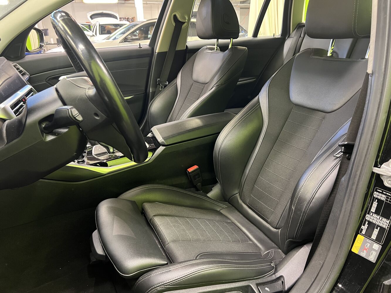 BMW 330 vaihtoauto
