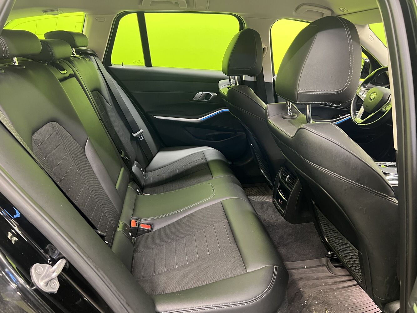BMW 330 vaihtoauto