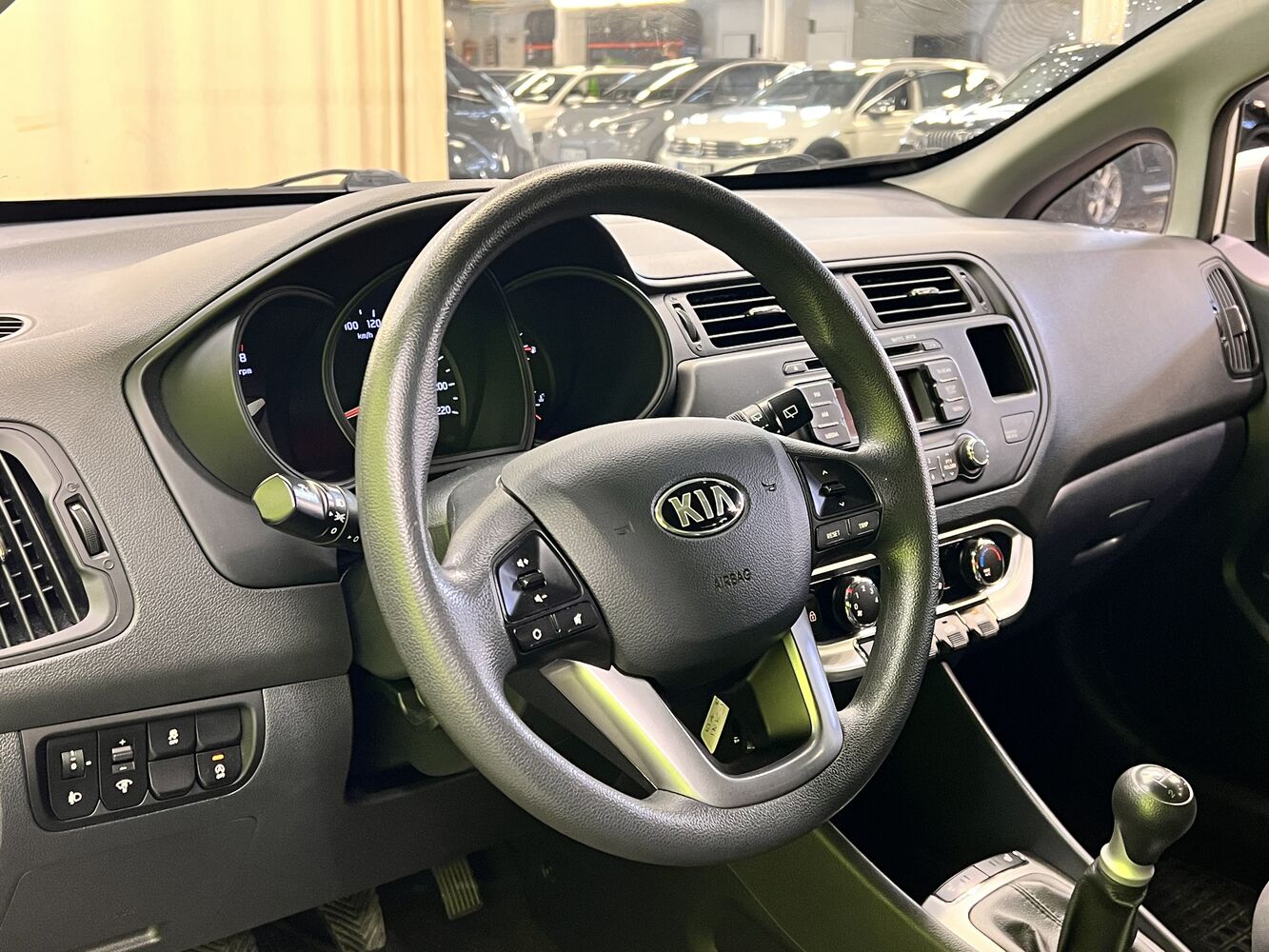 Kia Rio vaihtoauto