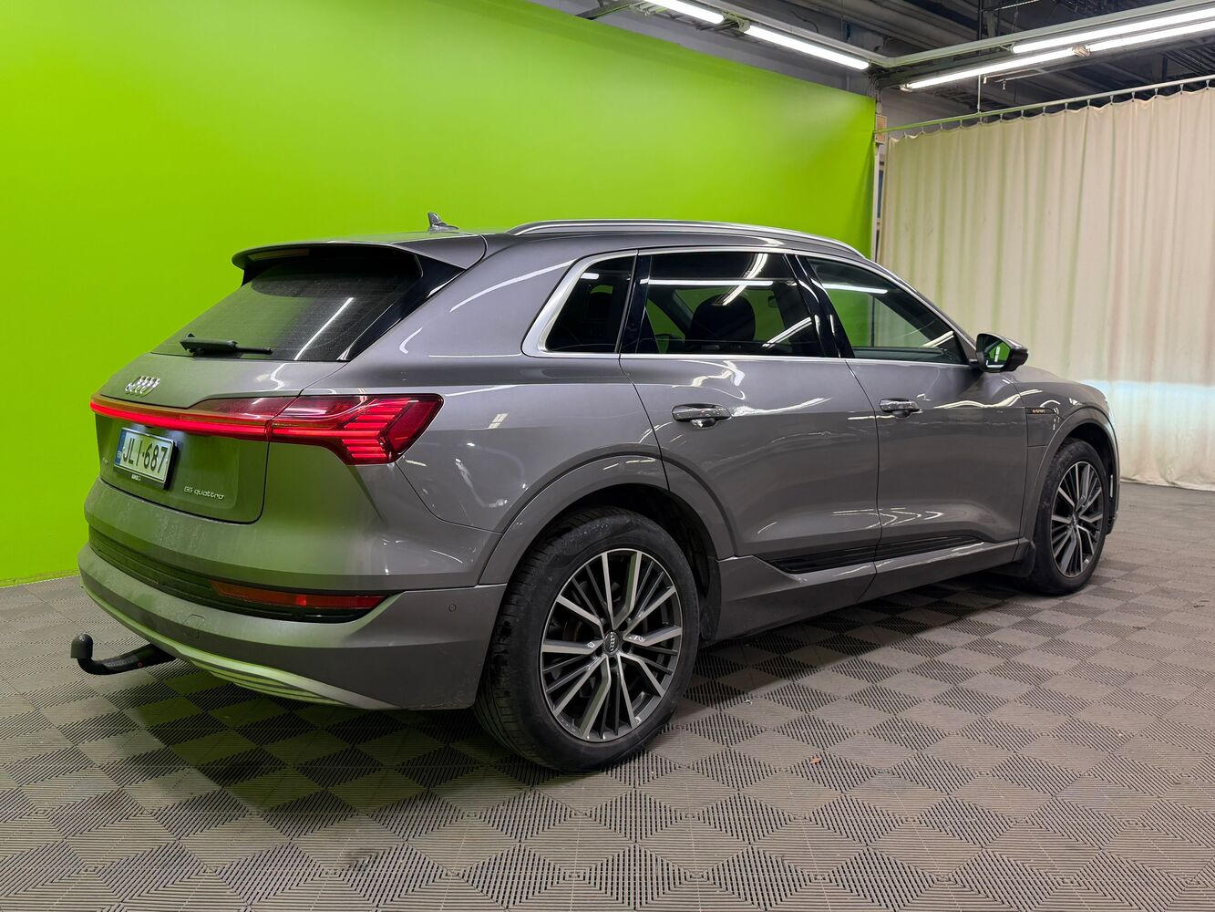 Audi e-tron vaihtoauto