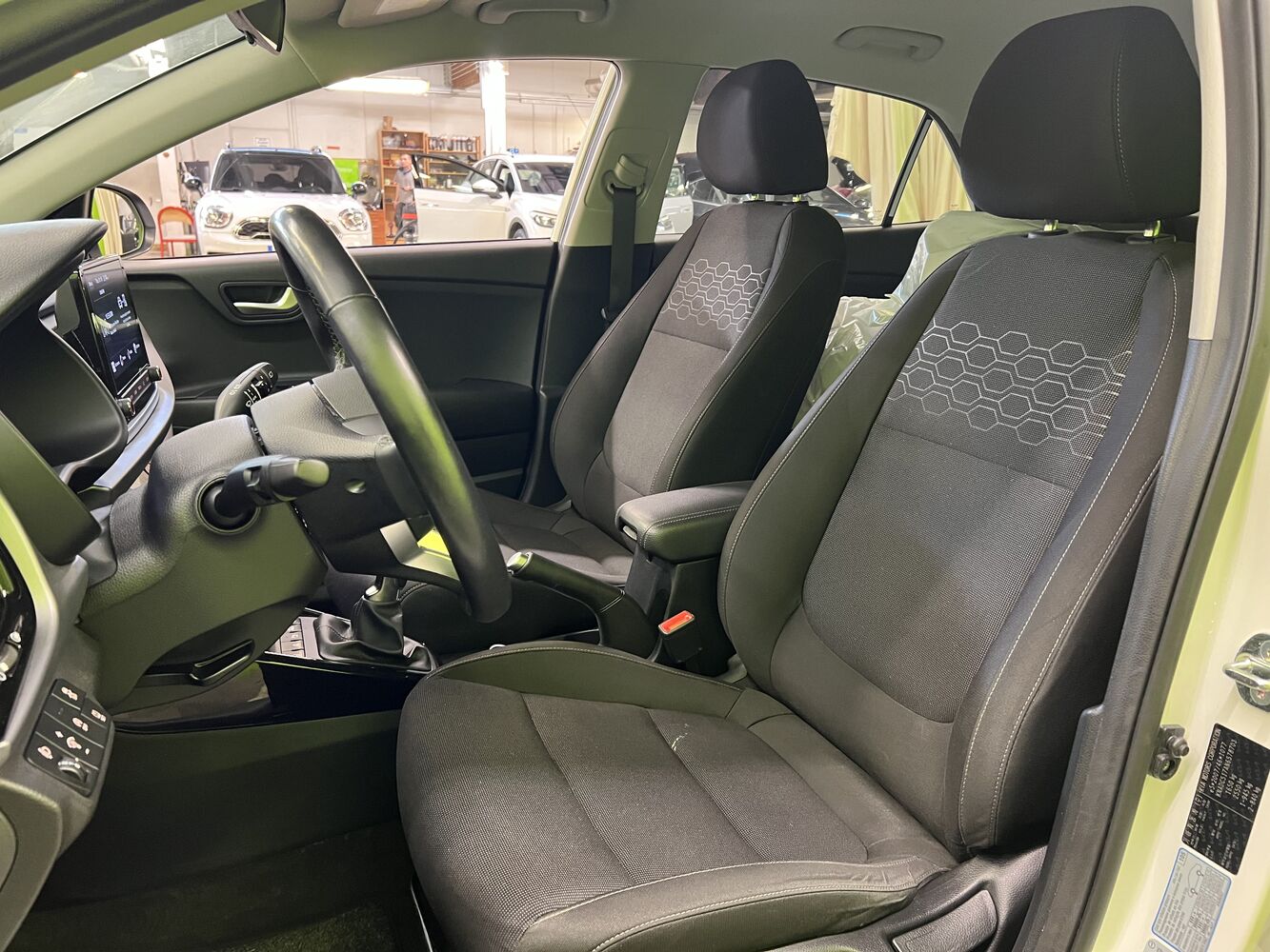 Kia Rio vaihtoauto