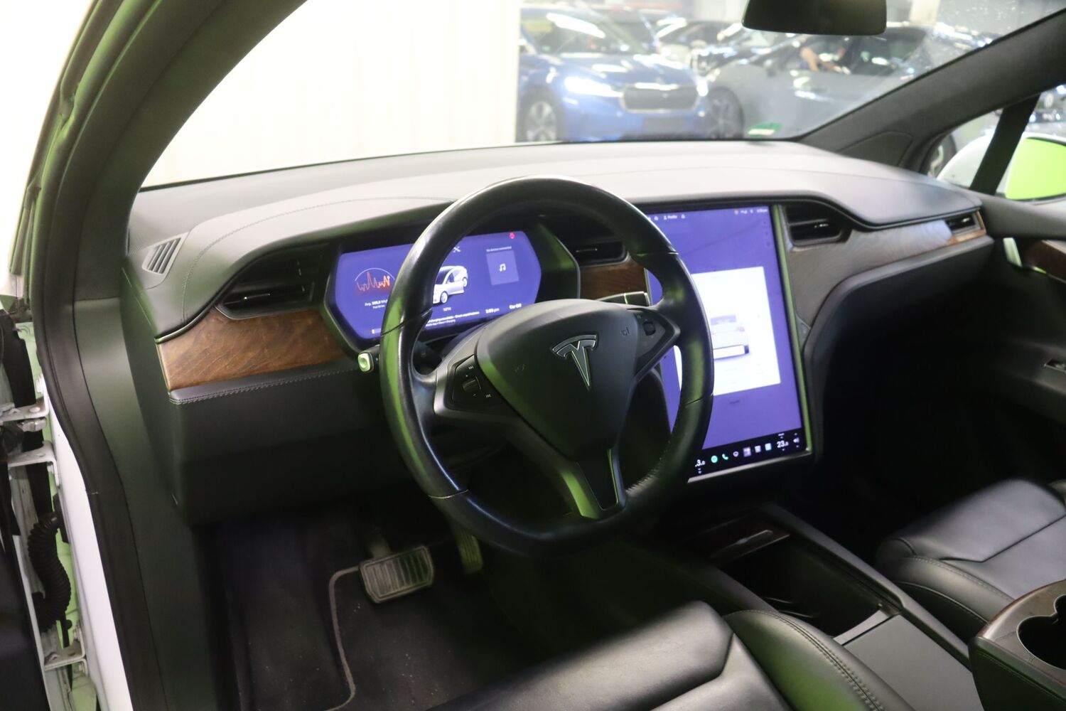 Tesla Model X vaihtoauto