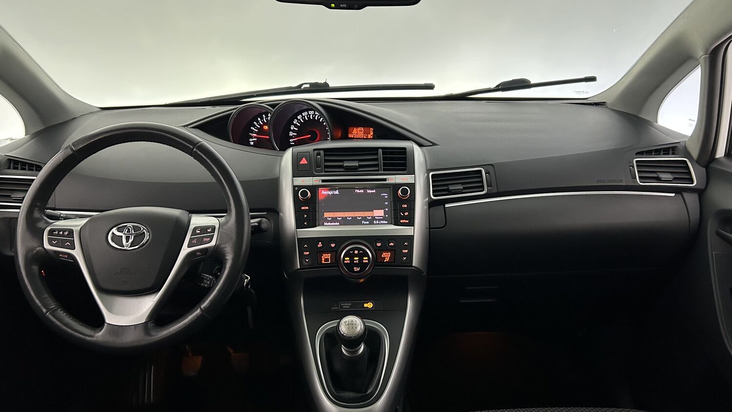 Toyota Verso vaihtoauto