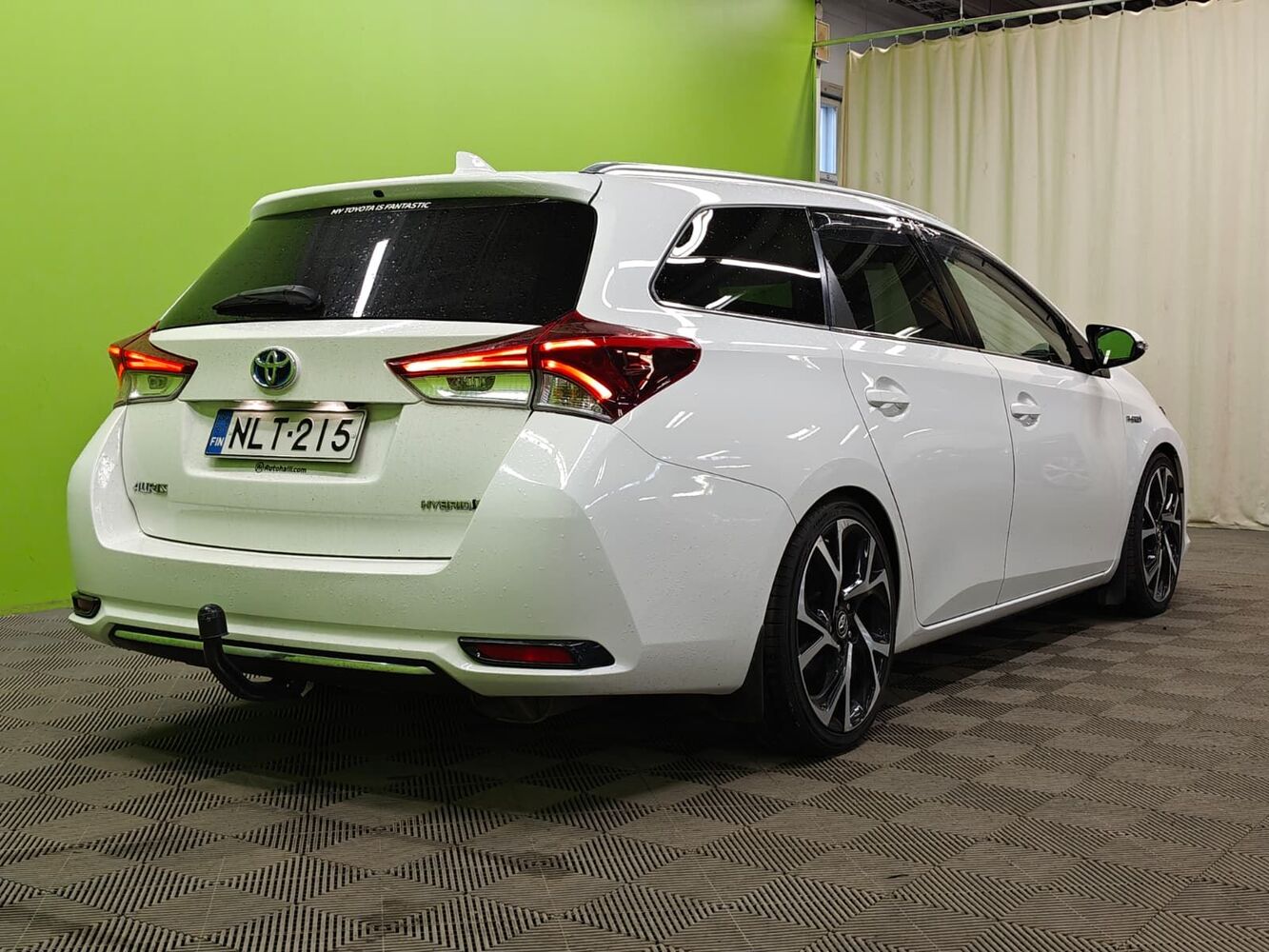 Toyota Auris vaihtoauto