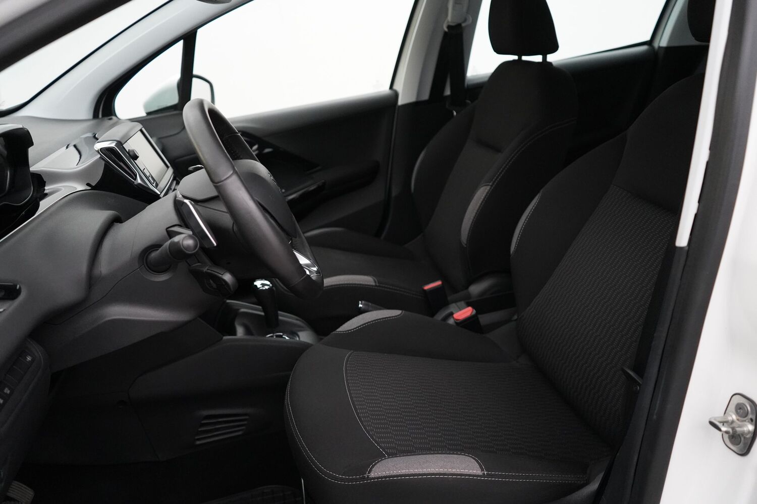 Peugeot 208 vaihtoauto
