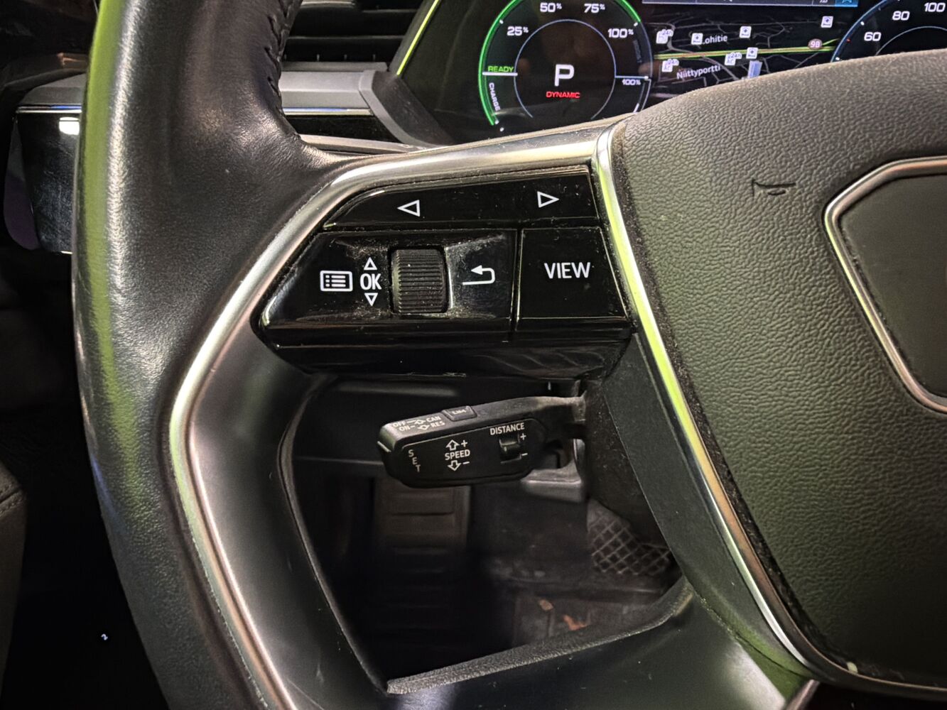 Audi e-tron vaihtoauto