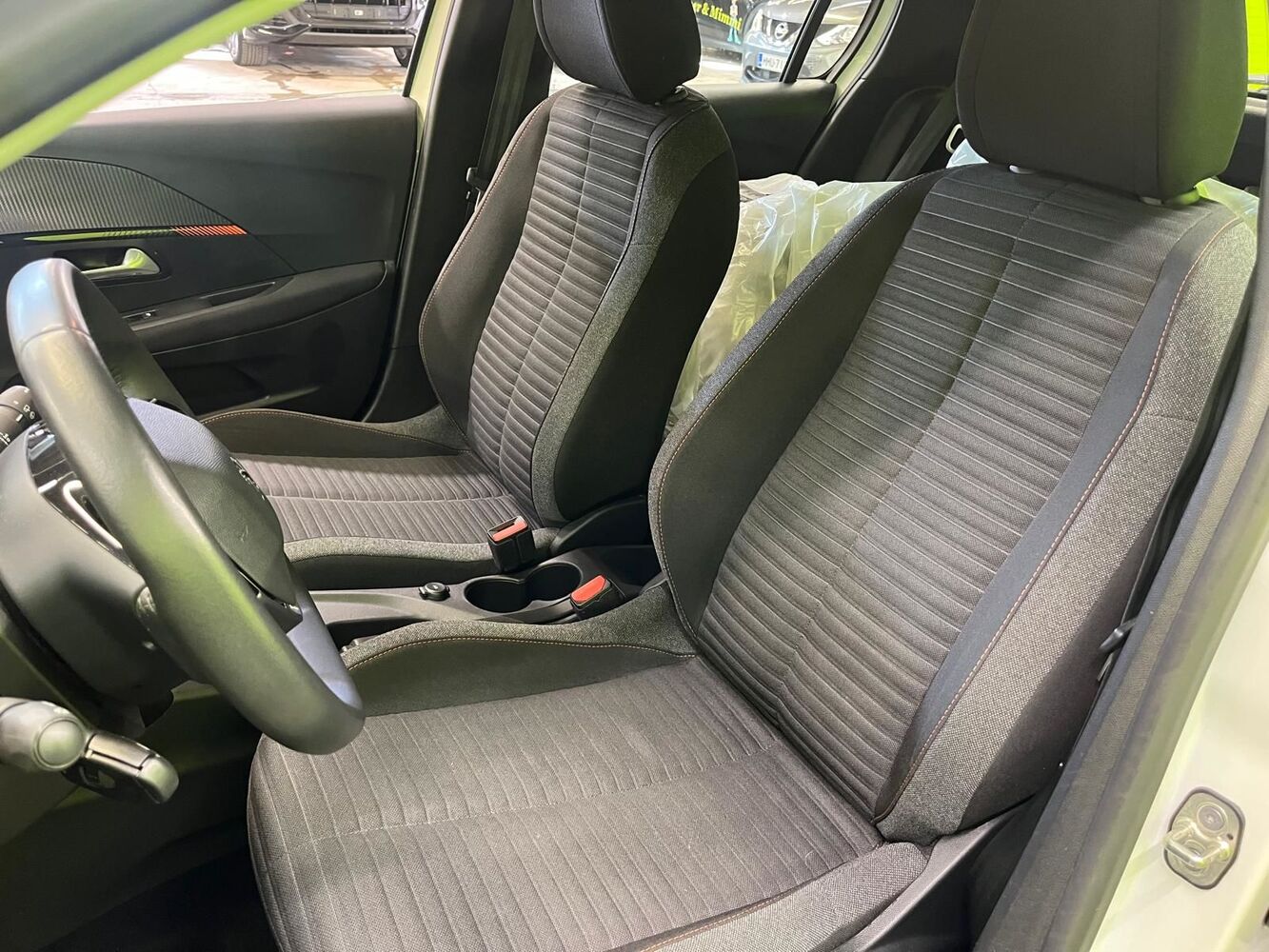 Peugeot 208 vaihtoauto