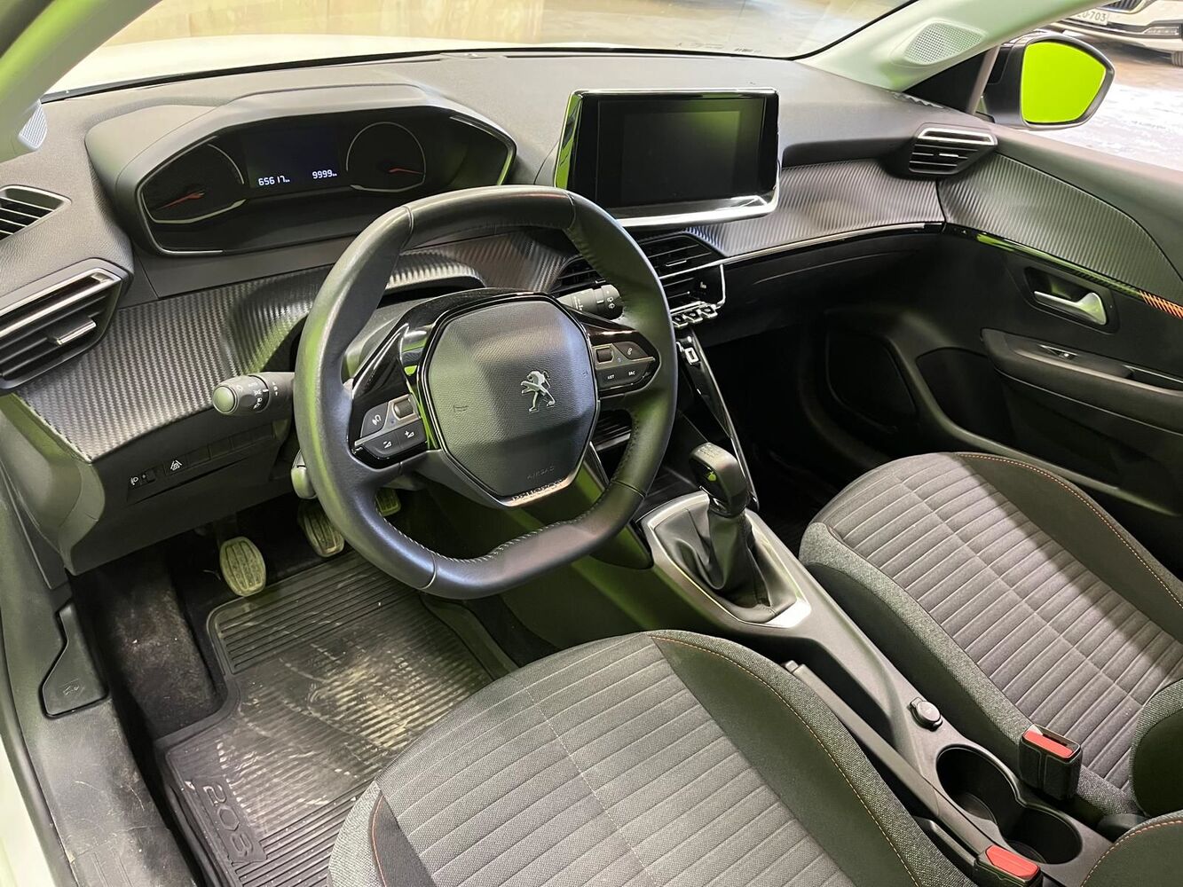 Peugeot 208 vaihtoauto