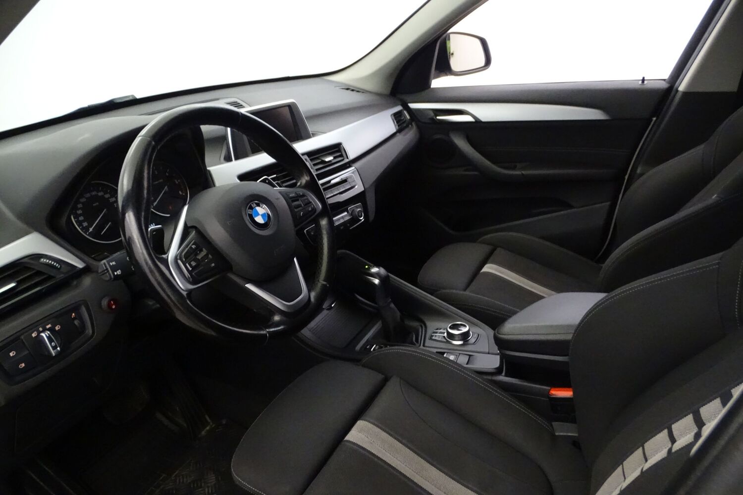 BMW X1 vaihtoauto