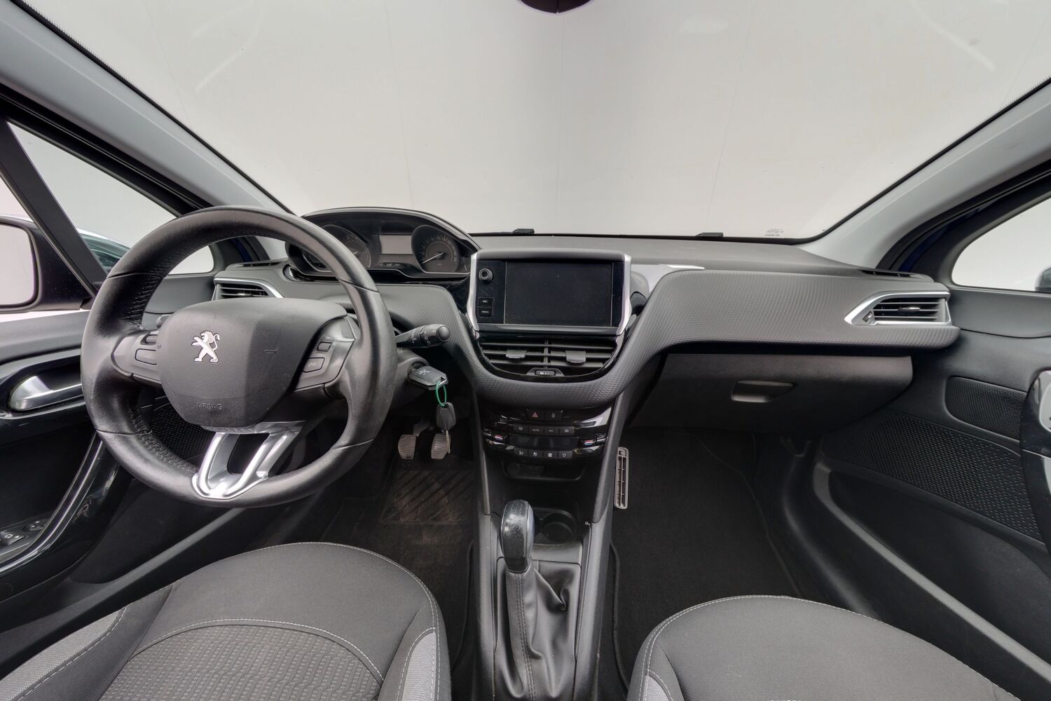 Peugeot 208 vaihtoauto