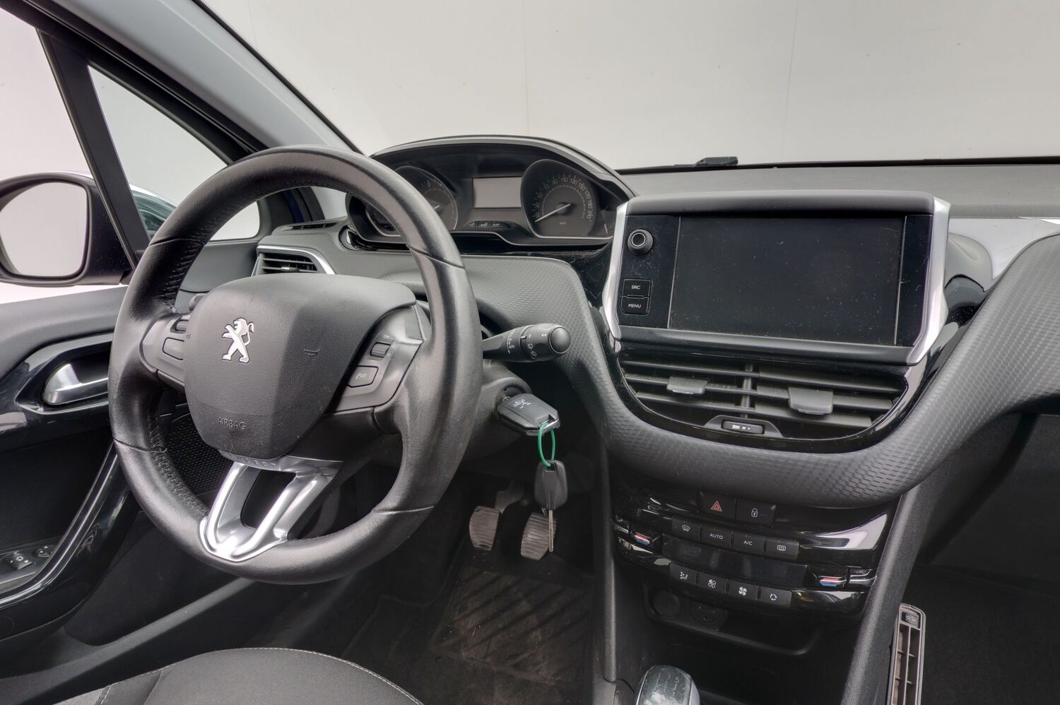 Peugeot 208 vaihtoauto