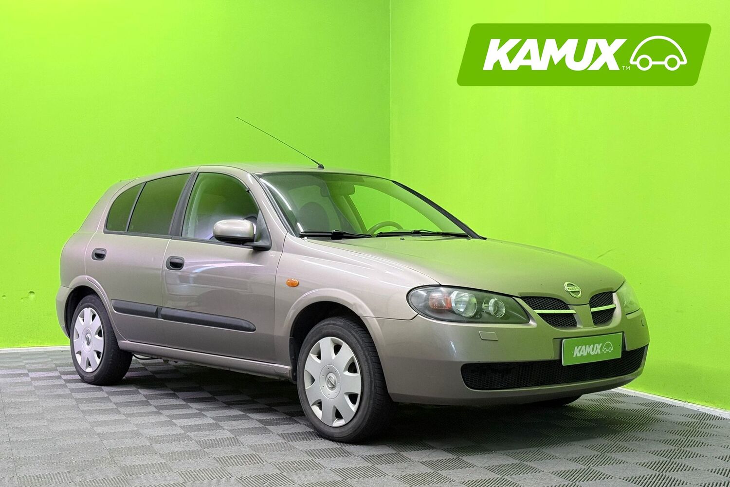 Nissan Almera vaihtoauto