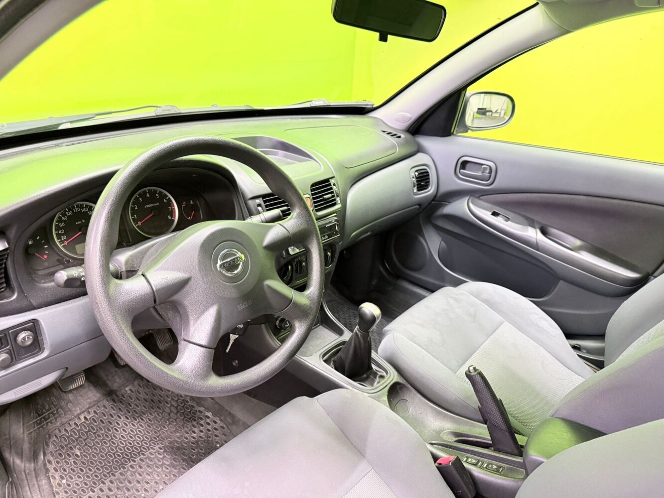 Nissan Almera vaihtoauto