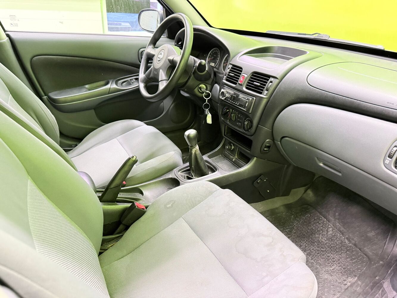 Nissan Almera vaihtoauto