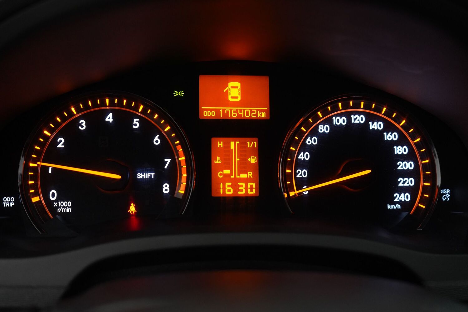 Toyota Avensis vaihtoauto