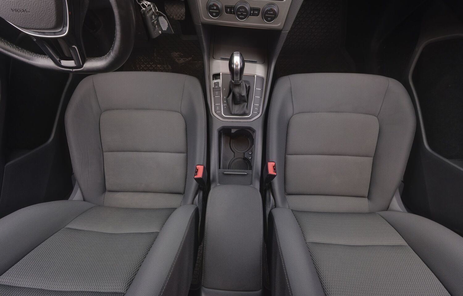 Volkswagen Golf Sportsvan vaihtoauto