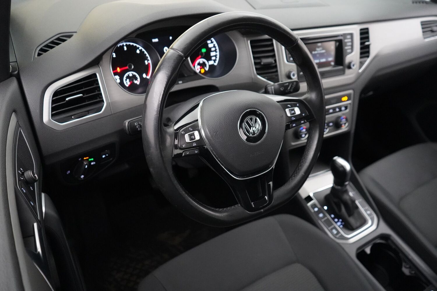 Volkswagen Golf Sportsvan vaihtoauto