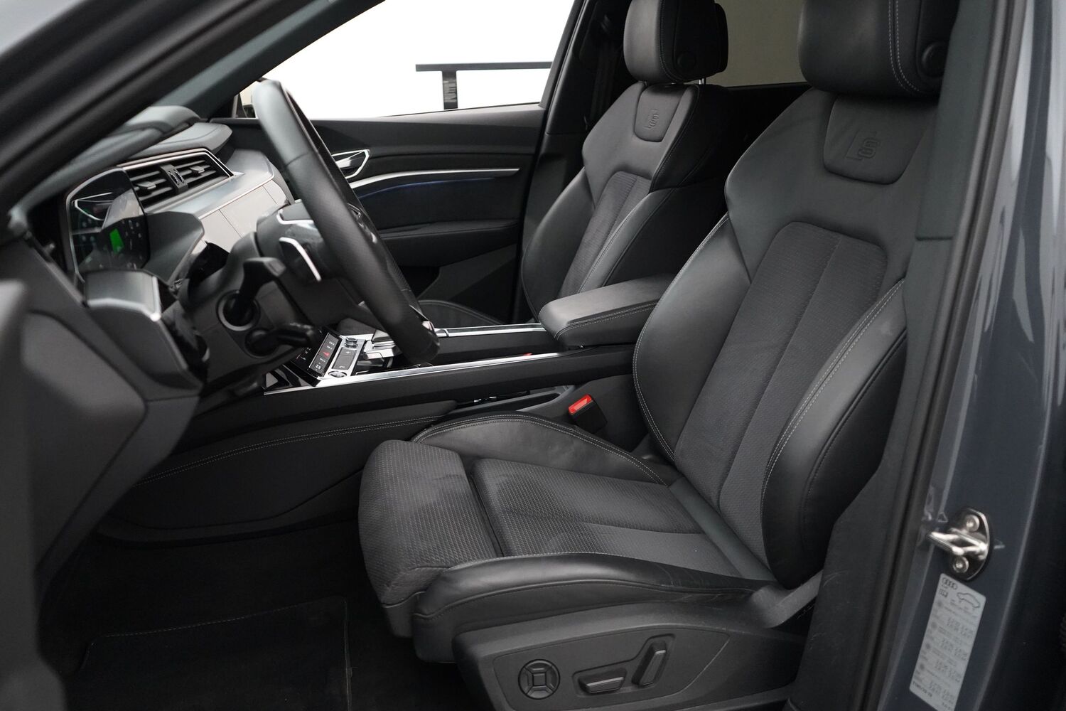 Audi Q8 e-tron vaihtoauto