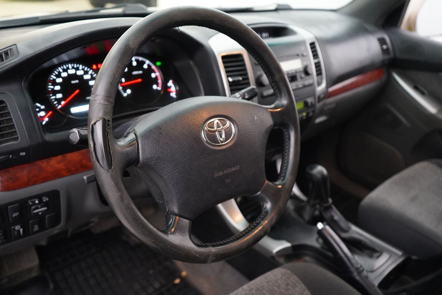 Toyota Land Cruiser vaihtoauto