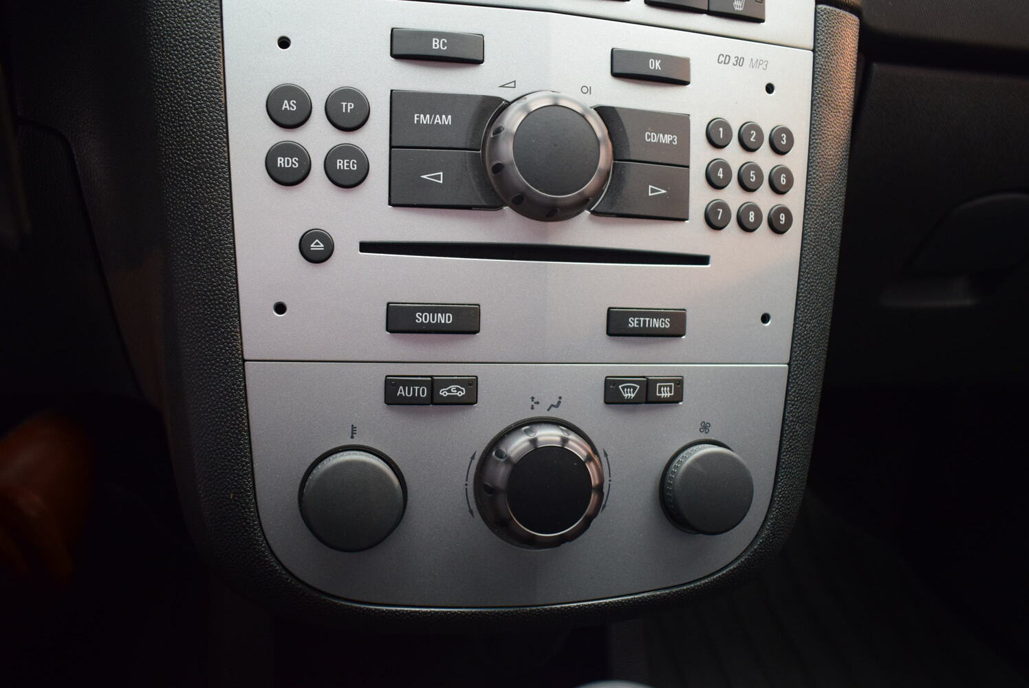 Opel Corsa vaihtoauto