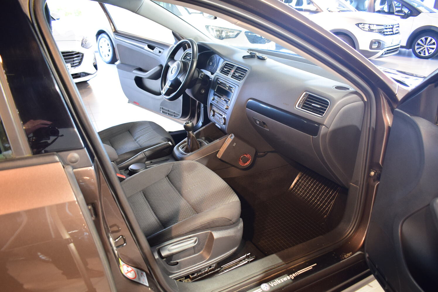 Volkswagen Jetta vaihtoauto
