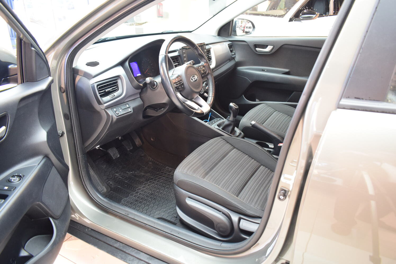 Kia Stonic vaihtoauto