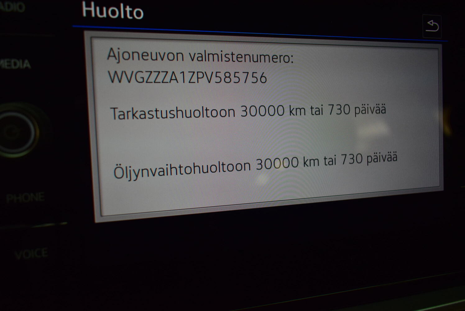 Volkswagen T-Roc vaihtoauto