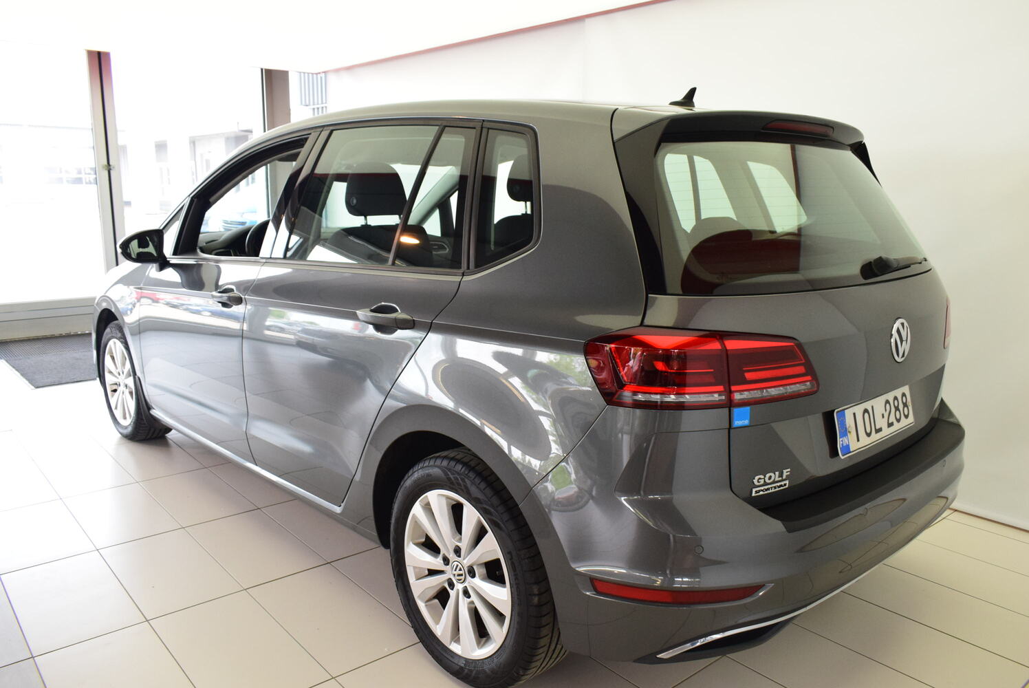 Volkswagen Golf Sportsvan vaihtoauto