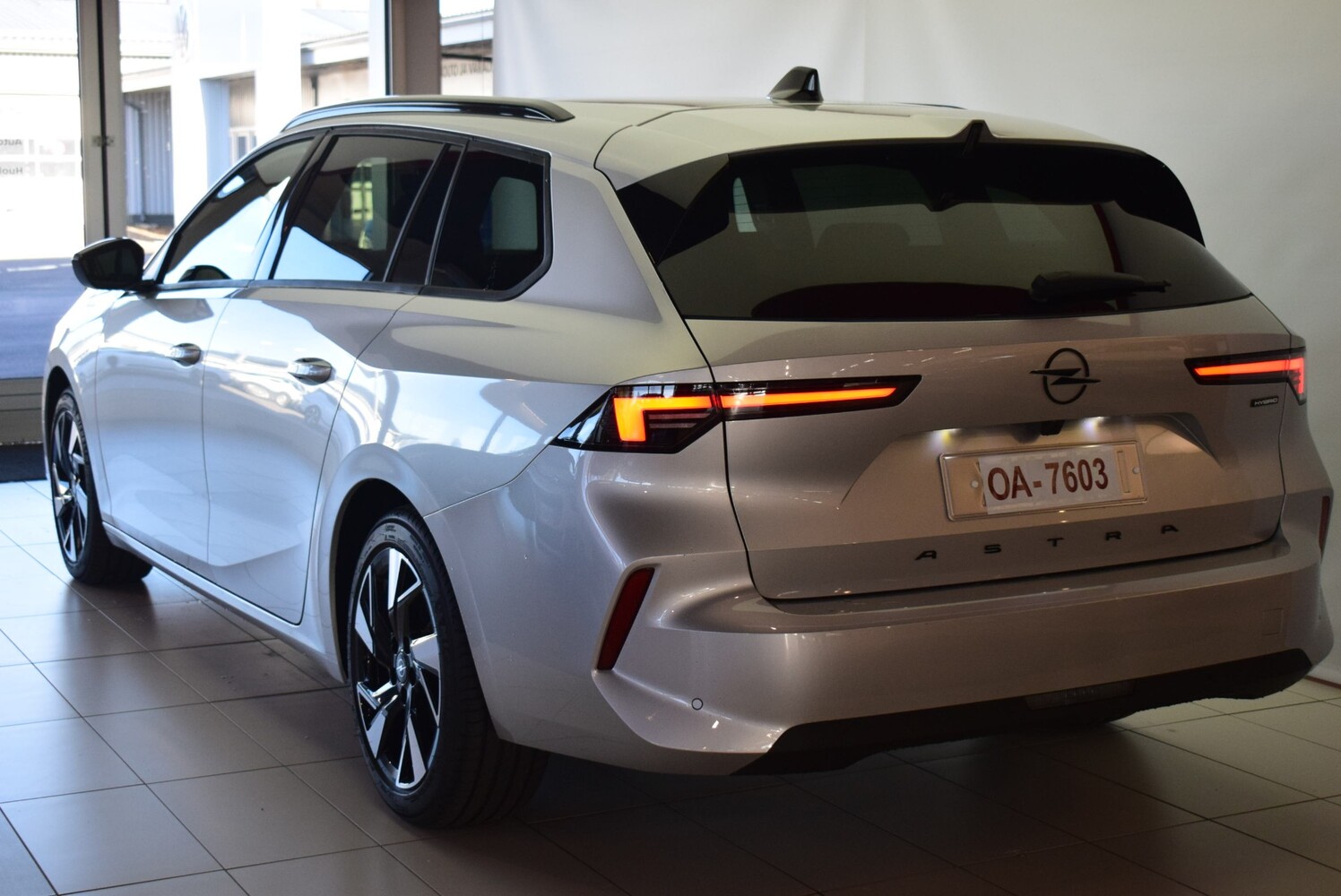 Opel Astra vaihtoauto
