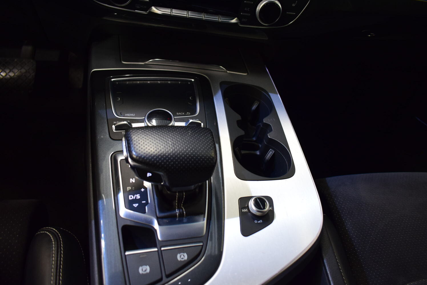 Audi Q7 vaihtoauto