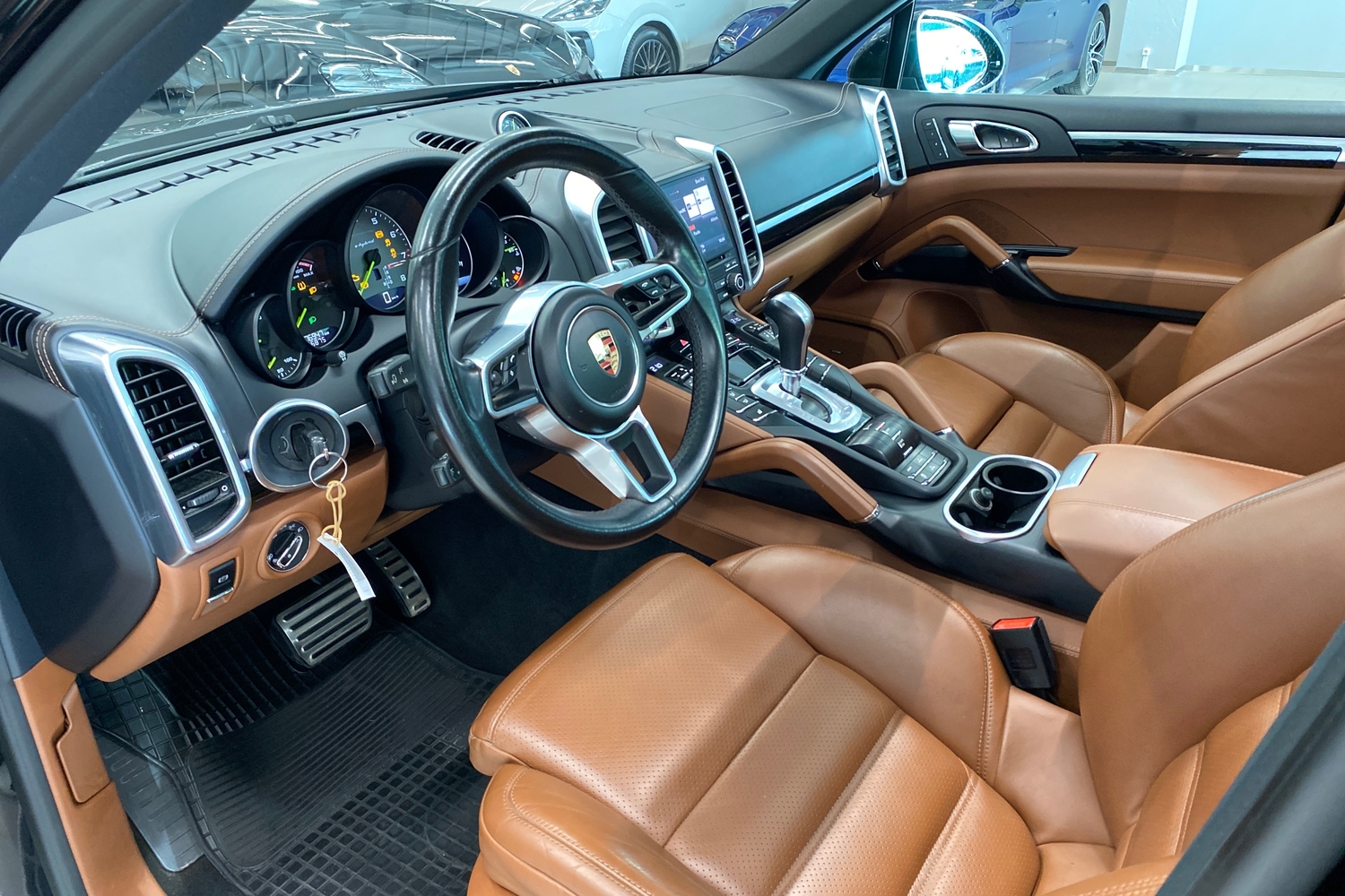 Porsche Cayenne vaihtoauto