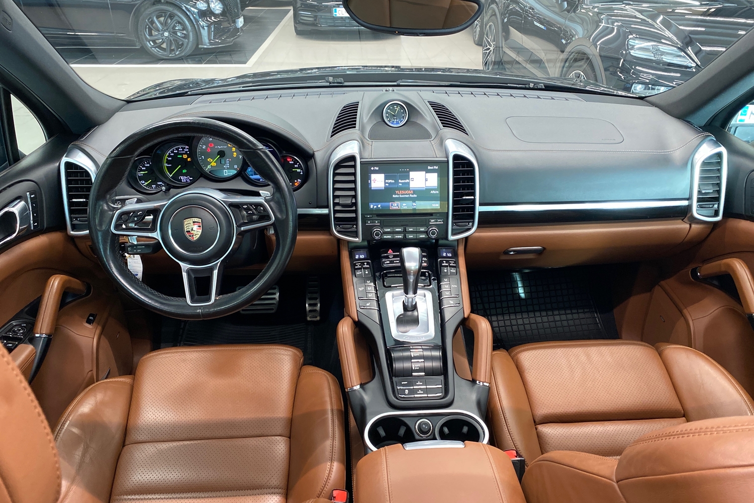 Porsche Cayenne vaihtoauto