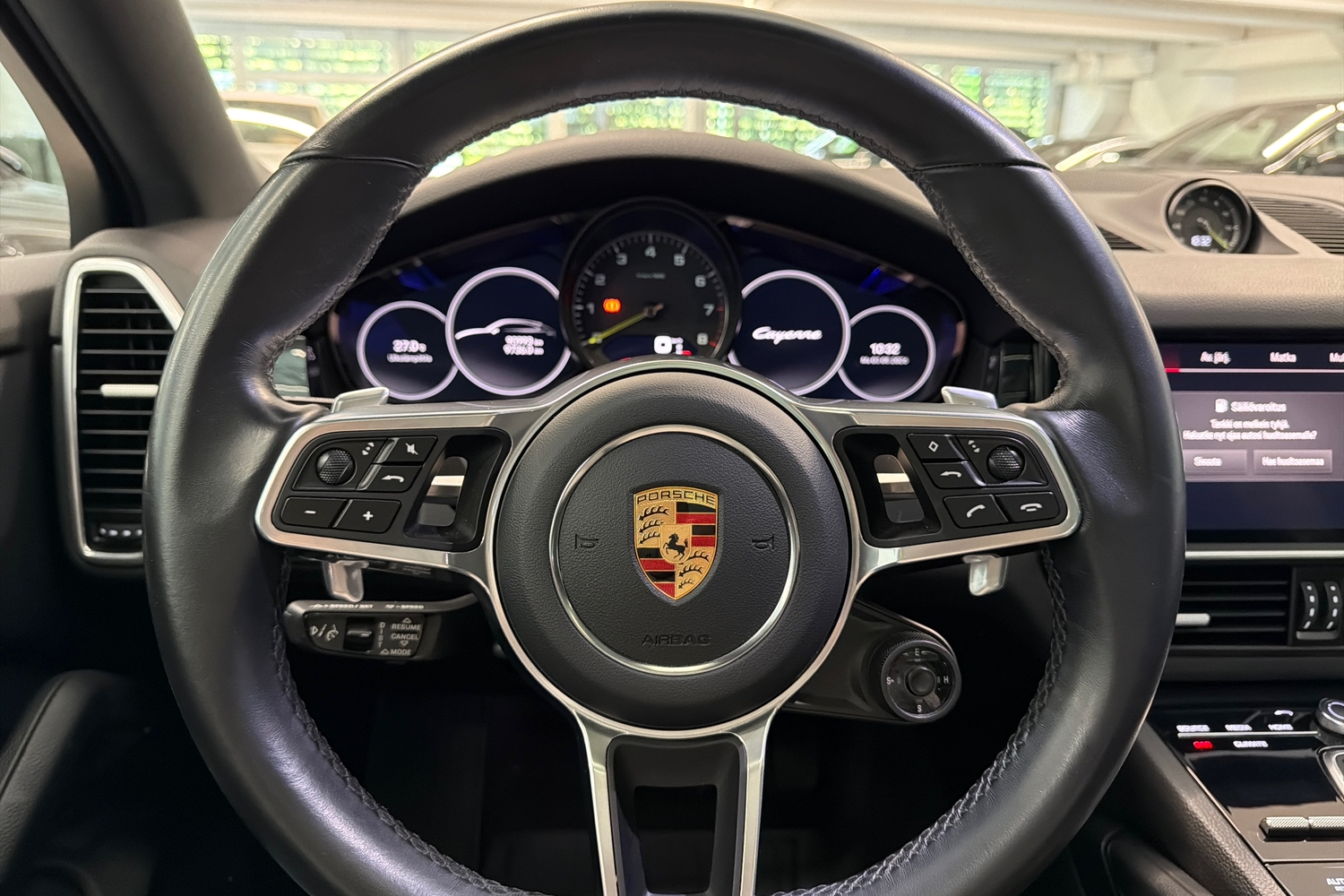 Porsche Cayenne vaihtoauto