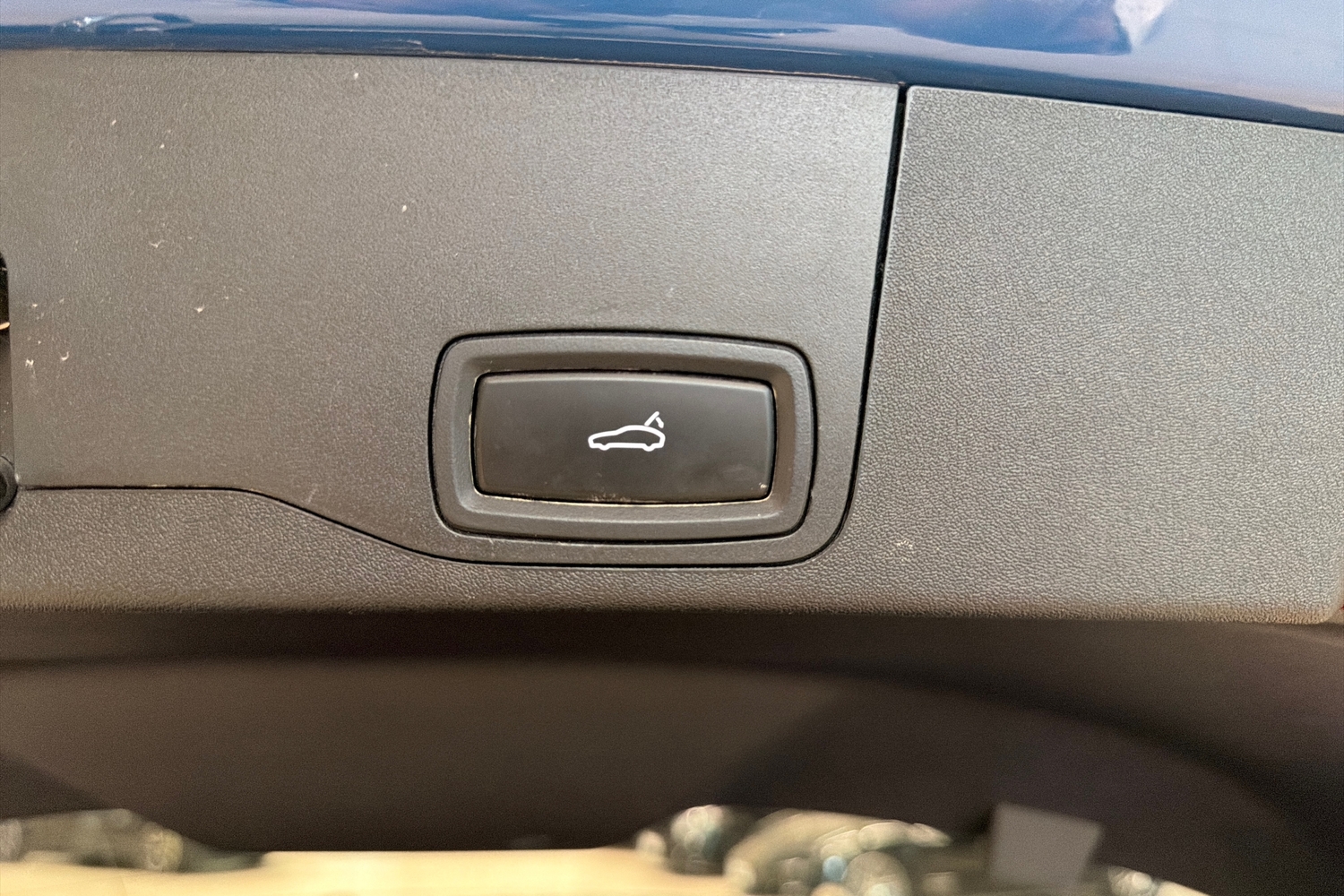 Porsche Taycan vaihtoauto