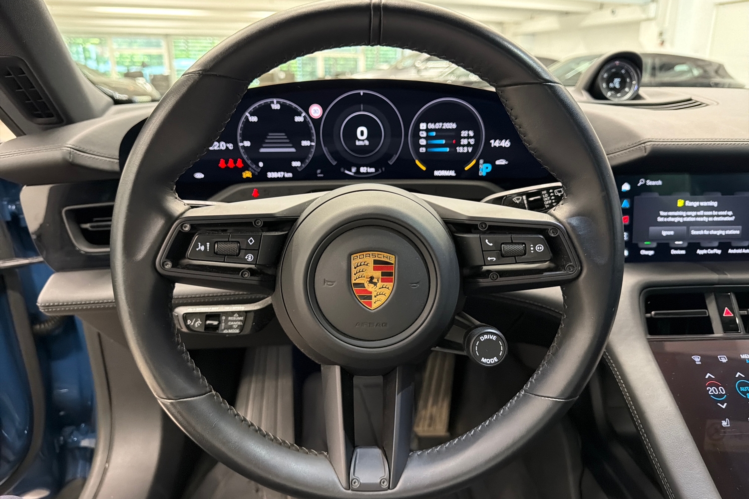 Porsche Taycan vaihtoauto