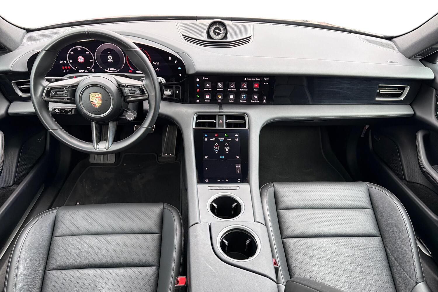 Porsche Taycan vaihtoauto