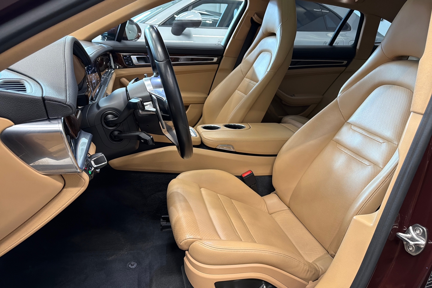Porsche Panamera vaihtoauto