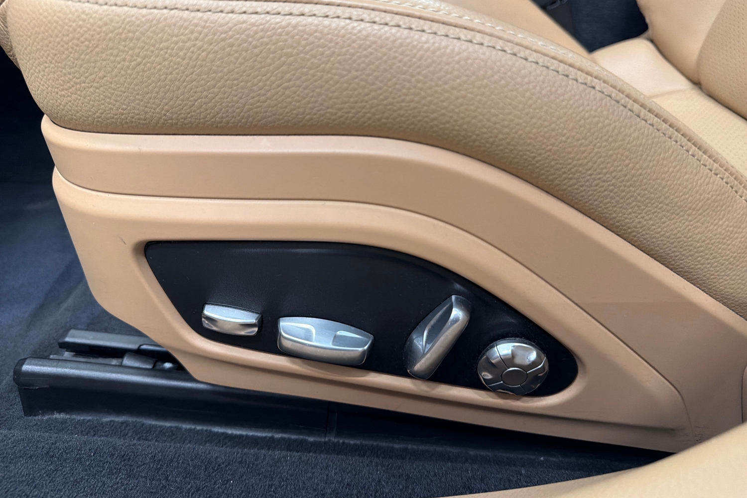 Porsche Panamera vaihtoauto