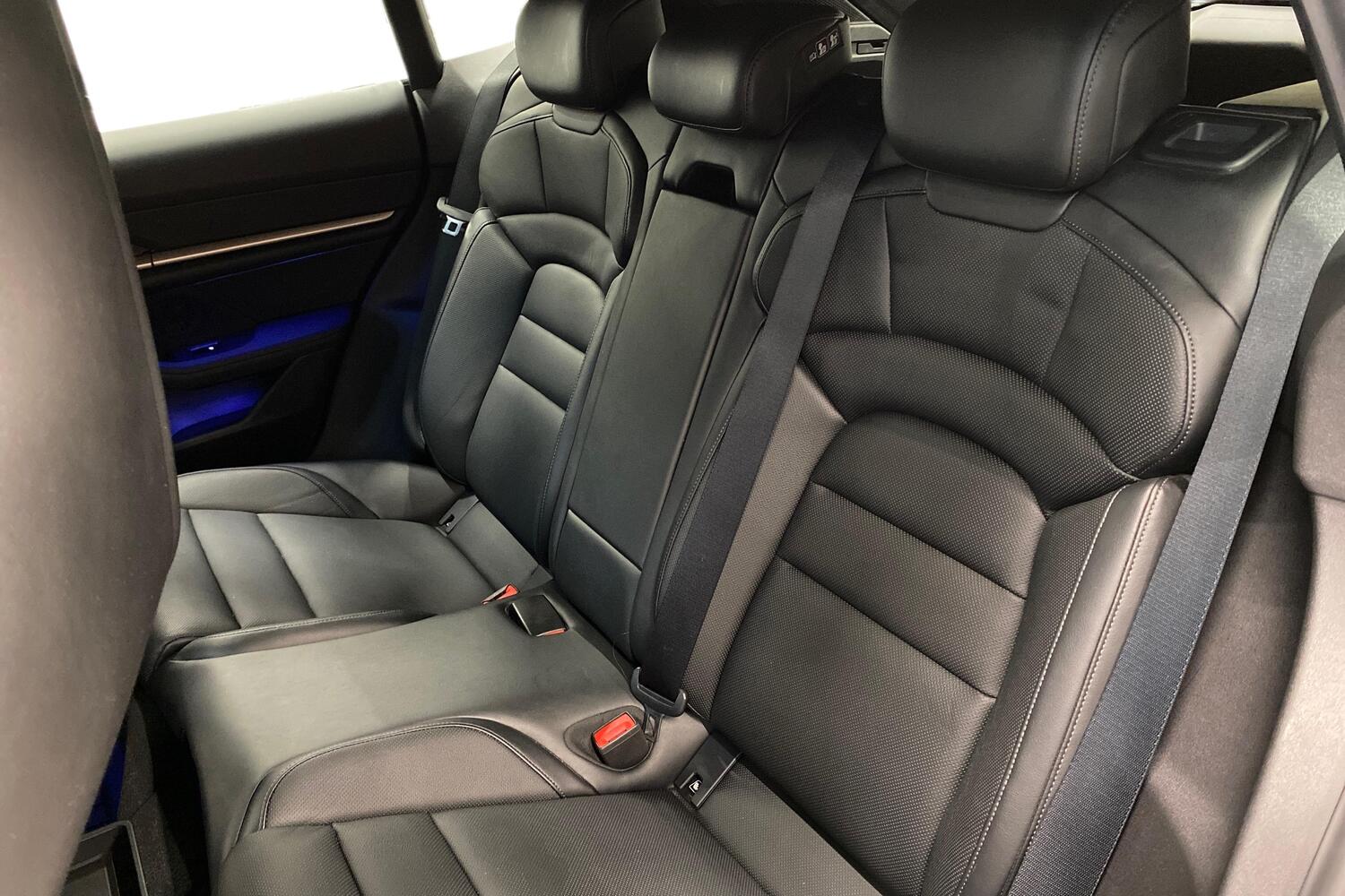 Porsche Taycan vaihtoauto
